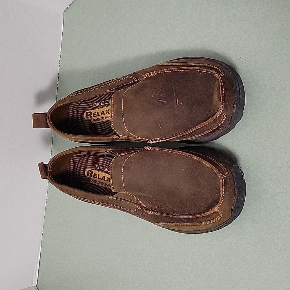 Mens Skechers superior gains loafers